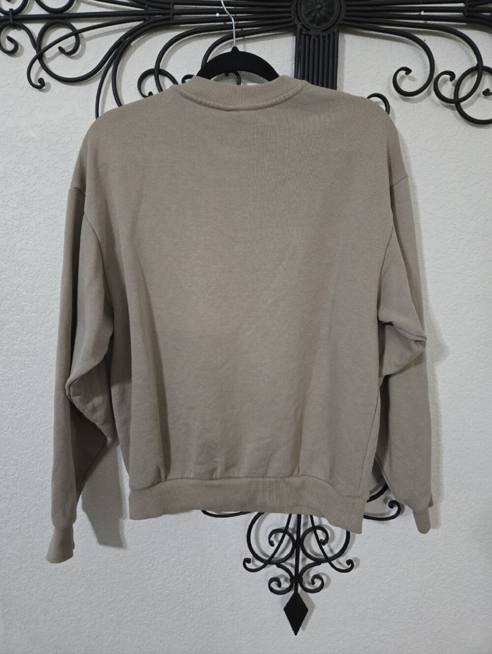 ALO Accolade Sweatshirt | XS - Picture 2 of 6